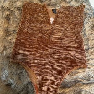 V- chest Leotard